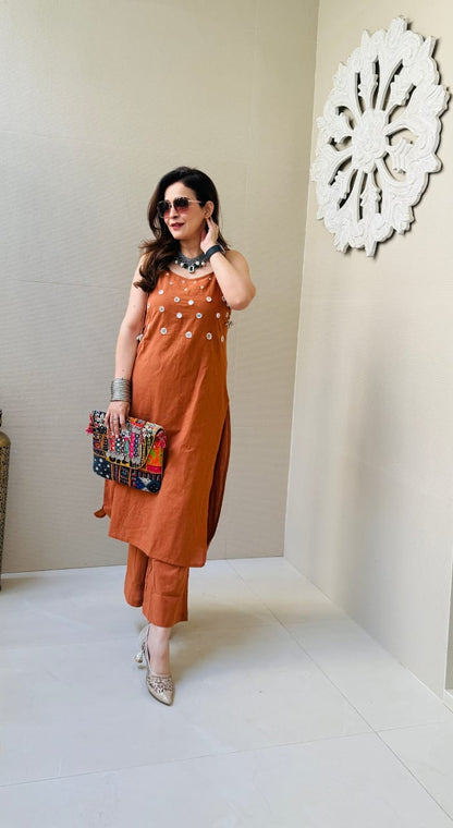 BEAUTIFUL AARI MIRROR WORK KURTI WITH PANT